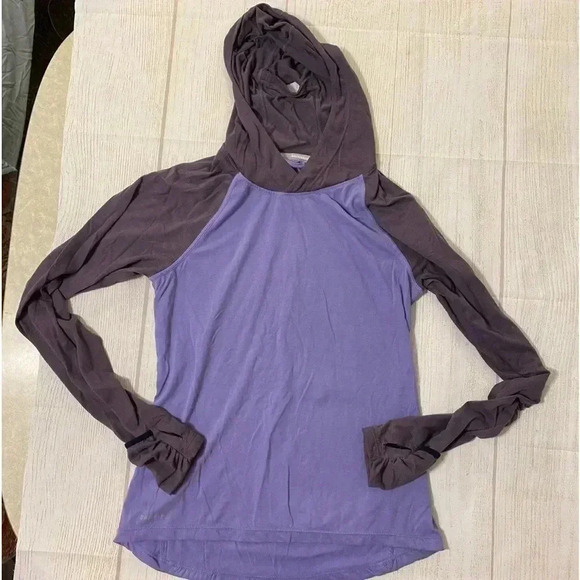 Nike Dri-Fit purple hooded running shirt - Picture 3 of 10